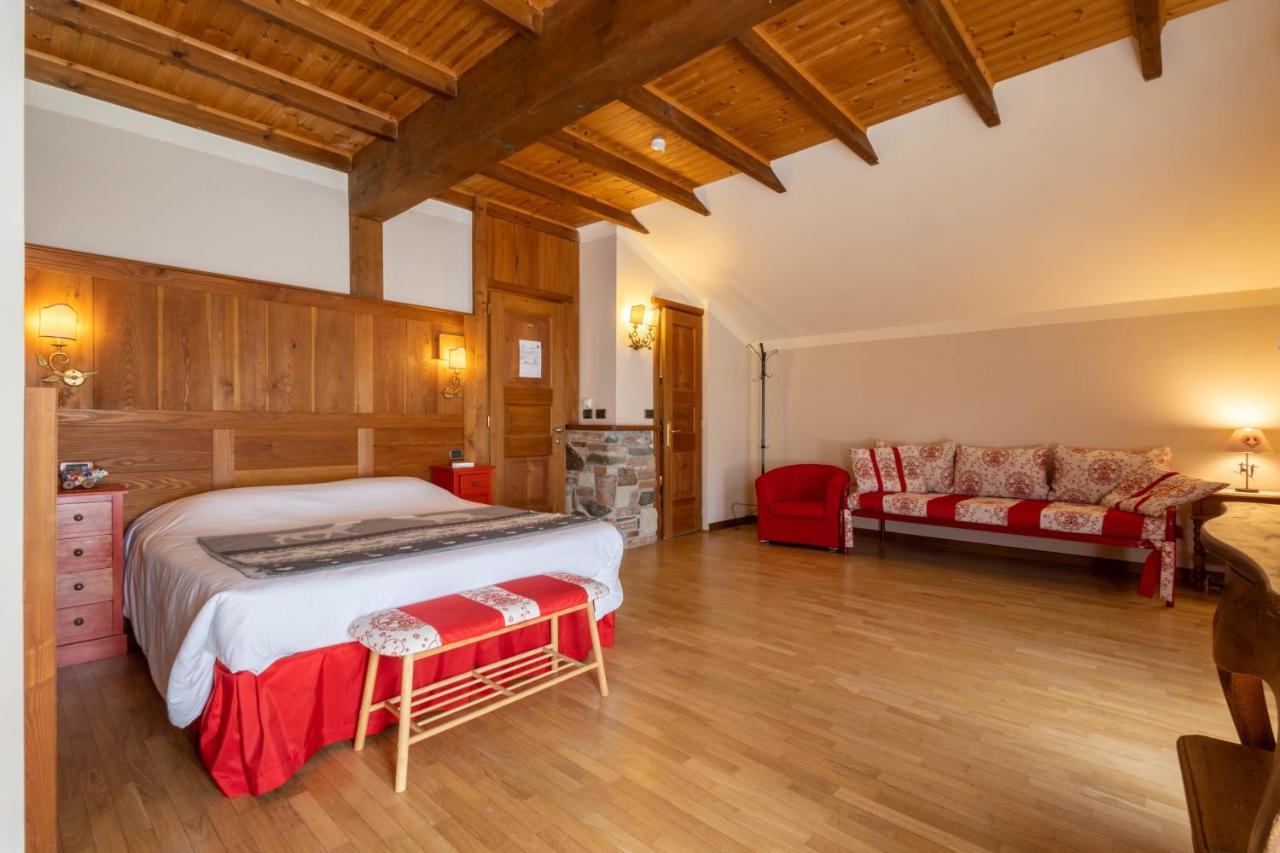Alpine Forest Hotel Champoluc Ngoại thất bức ảnh
