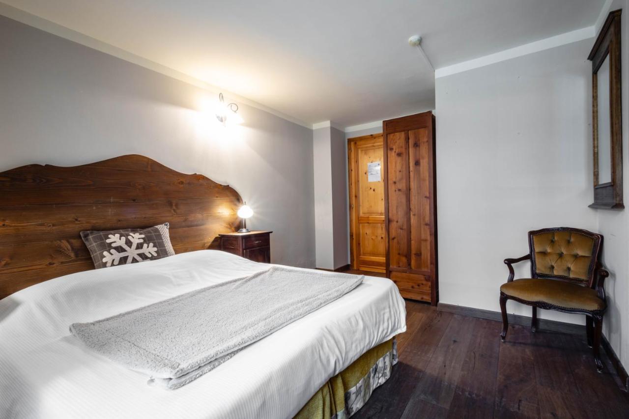 Alpine Forest Hotel Champoluc Ngoại thất bức ảnh