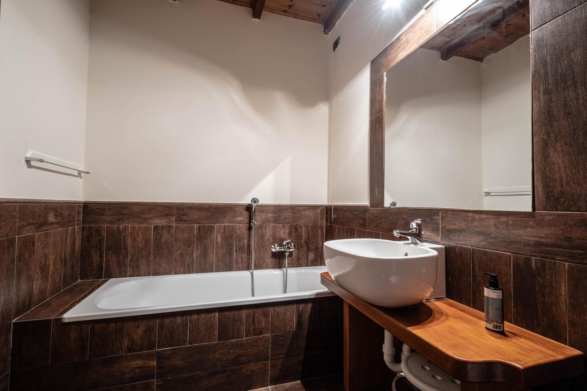 Alpine Forest Hotel Champoluc Ngoại thất bức ảnh