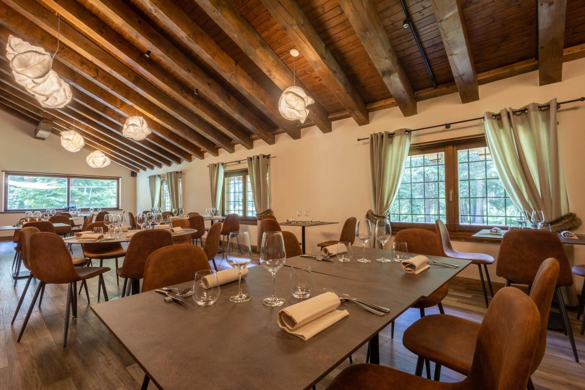 Alpine Forest Hotel Champoluc Ngoại thất bức ảnh